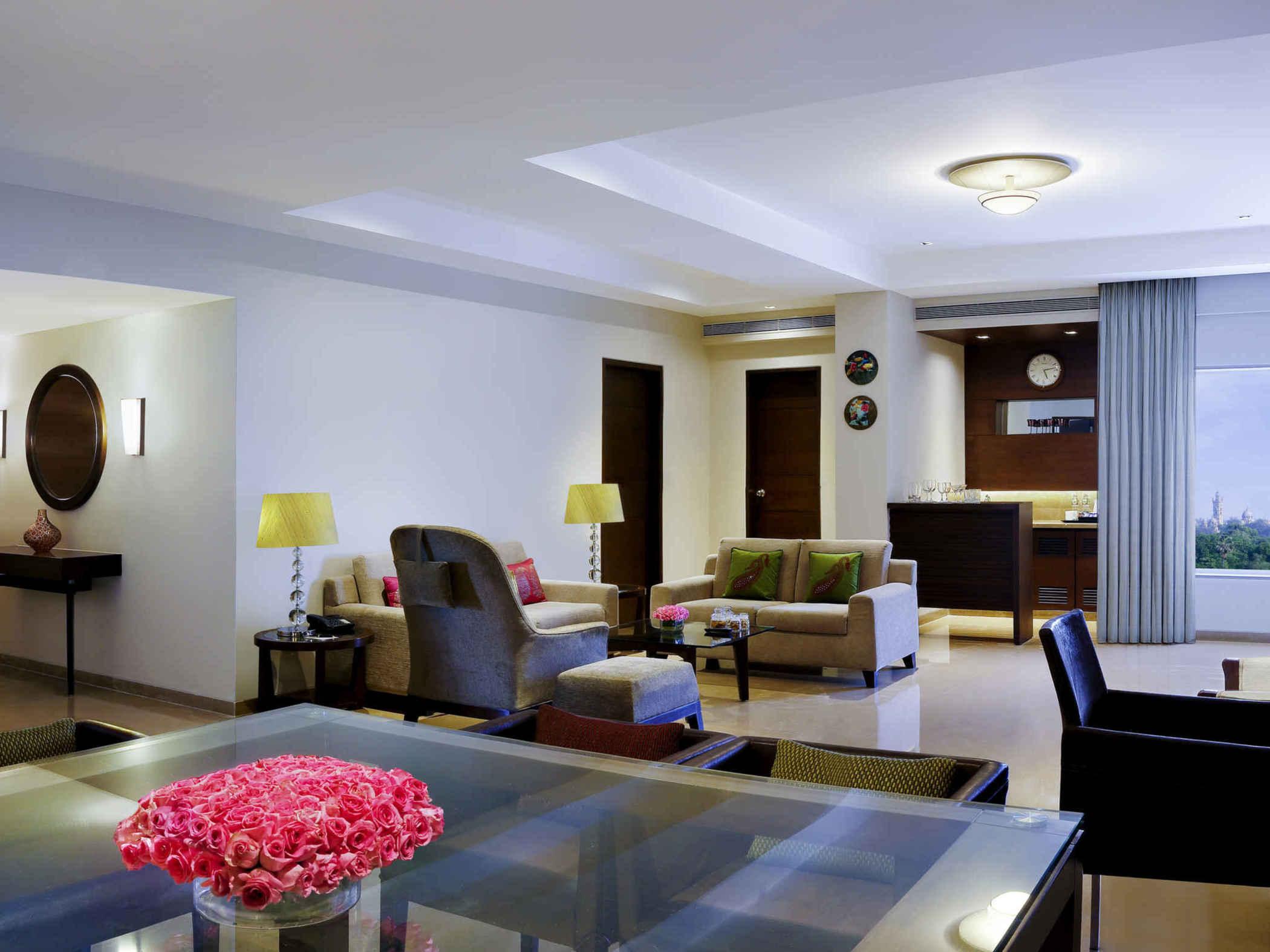 Grand Mercure Vadodara Surya Palace Luaran gambar