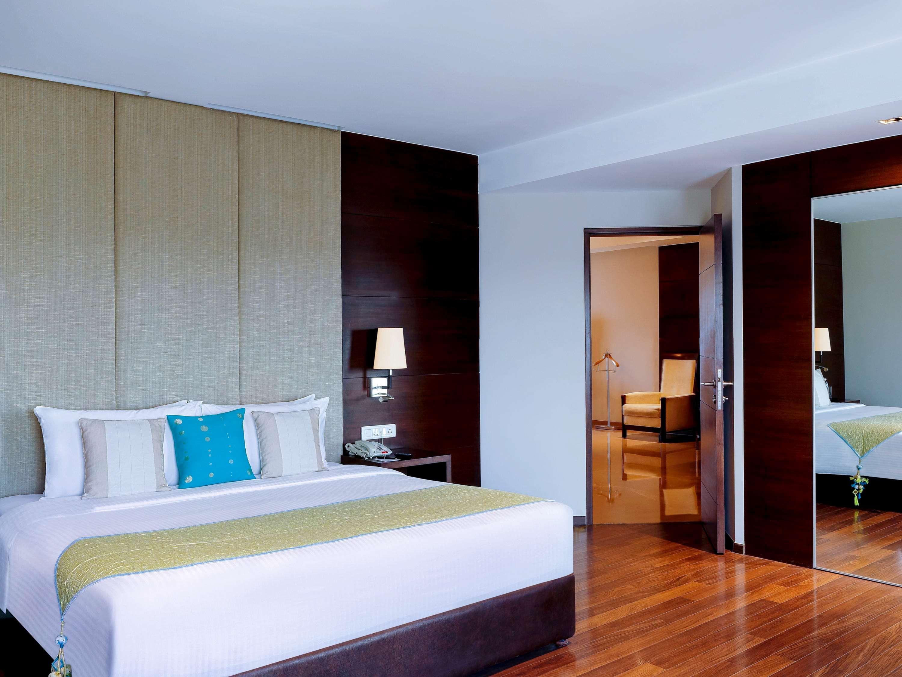 Grand Mercure Vadodara Surya Palace Luaran gambar
