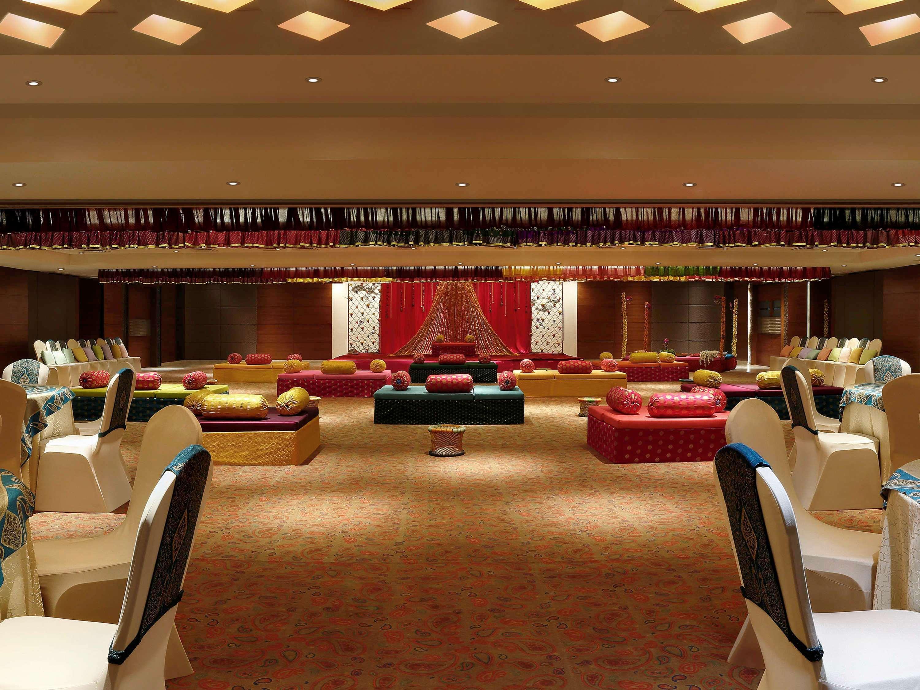 Grand Mercure Vadodara Surya Palace Luaran gambar