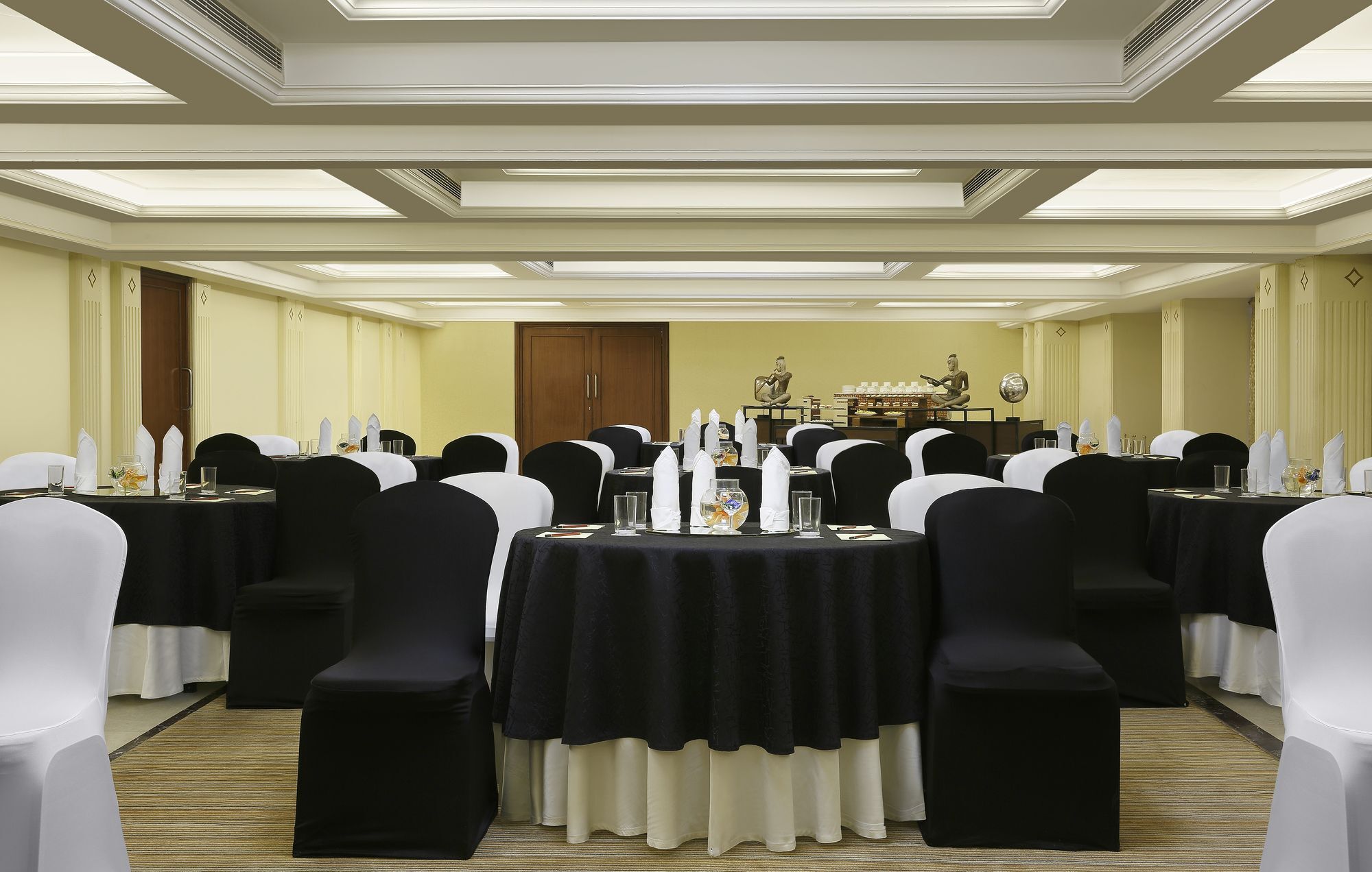 Grand Mercure Vadodara Surya Palace Luaran gambar