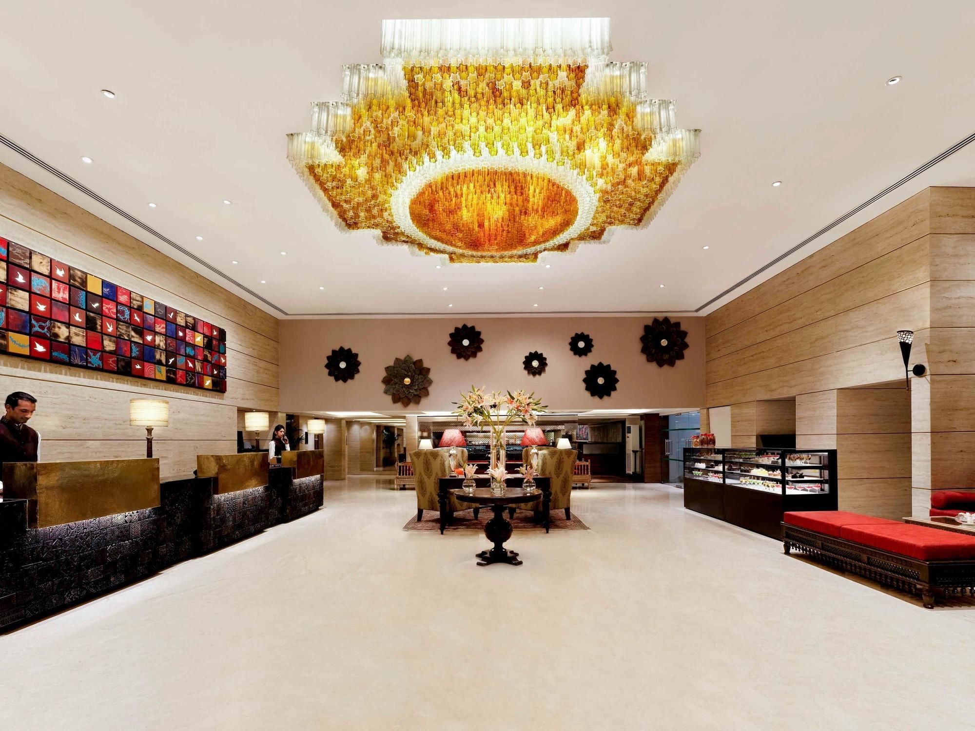 Grand Mercure Vadodara Surya Palace Luaran gambar